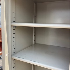 プラス　plus製 引違い書庫 スチール戸 (幅88 奥行51.5高さ88cm キャビネット)の画像
