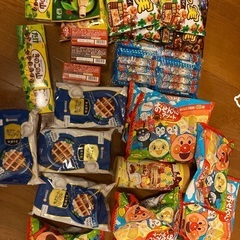 お菓子詰め合わせの画像