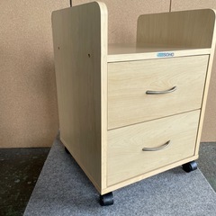 ナチュラル木製　収納　引き出しキャスター付きの画像