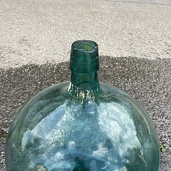 デミジョンボトル ガラス瓶 大型 花瓶/花器/花入れ/花挿し/フラワーベース インテリア 雑貨 小物/置物 昭和レトロの画像