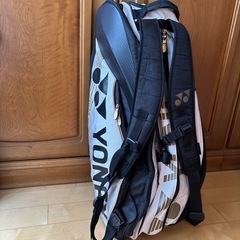 バドミントンバッグの画像