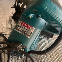 makita マキタ 丸鋸   オマケ    インパクトドライバーの画像