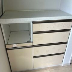 キッチン　収納カウンター