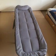 折りたたみベッドの画像
