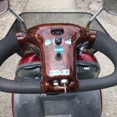 ☆彡 バッテリー保証付き!!!セニアカーのロールスロイス!!ショップライダー製・電動車いす・車椅子・セニアカー・バッテリー新品!!!介護用品。福祉用品。免許不要。操作簡単!!!すぐ乗れます！外車！の画像