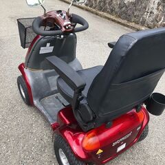 ☆彡 バッテリー保証付き!!!セニアカーのロールスロイス!!ショップライダー製・電動車いす・車椅子・セニアカー・バッテリー新品!!!介護用品。福祉用品。免許不要。操作簡単!!!すぐ乗れます！外車！の画像