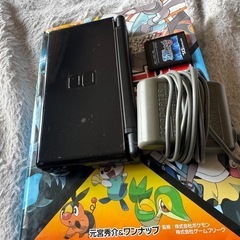 Nintendo DS Lite本体＋ポケモンBW2＋攻略本の画像