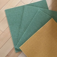 カーペットタイル　4枚　新品未使用の画像