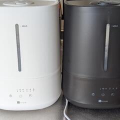 ニトリ　アロマオイル対応加湿器　白と黒2個セットの画像