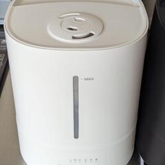 ニトリ　アロマオイル対応加湿器　白と黒2個セットの画像