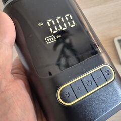 ★● Baseus ポタ電+ジャンプスターター・電動空気入れ ●★の画像