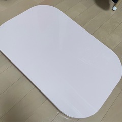 テーブル