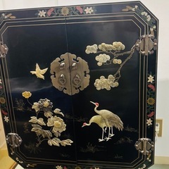 アンティーク　絵付き収納棚の画像
