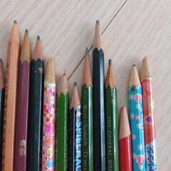 短い鉛筆たちの画像