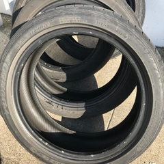 夏タイヤ　225/65 R17