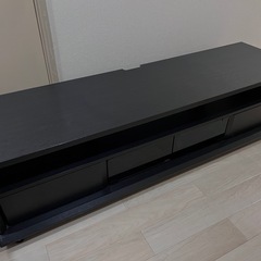 テレビ台とテレビ