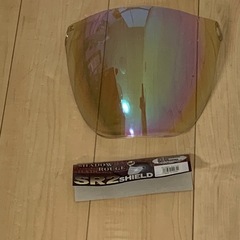ヘルメット　シールド(レインボー)の画像