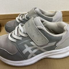 asics スニーカー 18cmの画像
