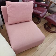 ★ジモティ割あり★  一人掛けソファ- ピンク H65×D82×...