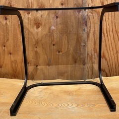 ガラステーブ 約50×50cm 高さ35cm スチール枠、足　黒の画像