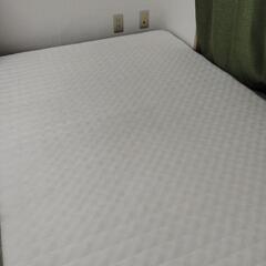セミダブルベッドの画像