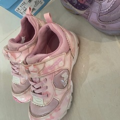 女の子　スニーカー　2足　18cm　の画像