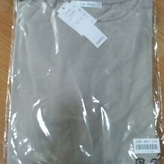 サイドポケット付ロング丈ワンピース・新品未使用・ベージュ・タック袖の画像