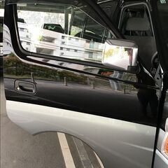 E25キャラバン　標準ルーフ　運転席ドア　黒/シルバーツー…