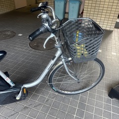 【前後新品タイヤ！】電動自転車　26インチ　パナソニック　8.9ahバッテリー　ビビTX BE-ELTX63 シルバー　前後新品タイヤ交換済み！の画像