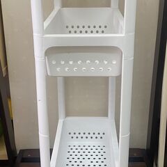 中古 ワゴン ラック 車輪付きの画像