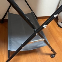 折りたたみ オムツ交換台 の画像