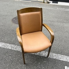 カリモク　チェア