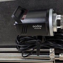 Godox MS300-Vストロボ+ライトスタンド※ライト不動の画像