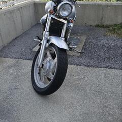 ホンダ マグナ250cc（不動車・引き取り限定）の画像