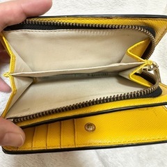 マークジェイコブス　折り財布の画像