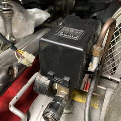 １００ｖ　ベルト式エアーコンプレッサーまだまだ使えます。の画像