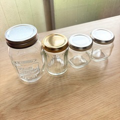小瓶 13個セット 保存瓶 透明 ガラス 大小様々 趣味 収集 ビンの画像