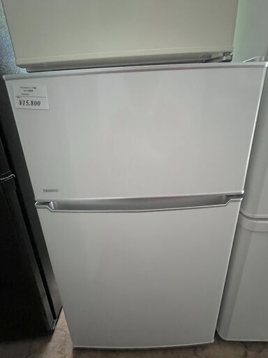 J27⭐️TOSHIBA 2ドア 153L ノンフロン 冷凍冷蔵庫 2018年製