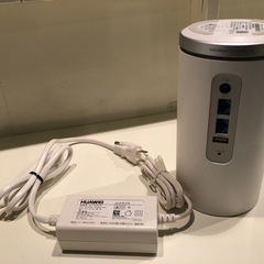 UQ WiMAXホームルーター
