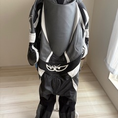 バイク　BERIK　ベリックツナギ　　の画像