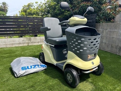 スズキ セニアカー 高年式 2022年 美品 電動四輪車椅子 ET4D9