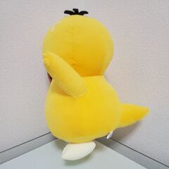 【美品 未使用 値引き】ポケモン コダック ほぺぴた　ぬいぐるみ タグ付き 景品の画像