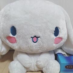 シナモンロールのぬいぐるみ