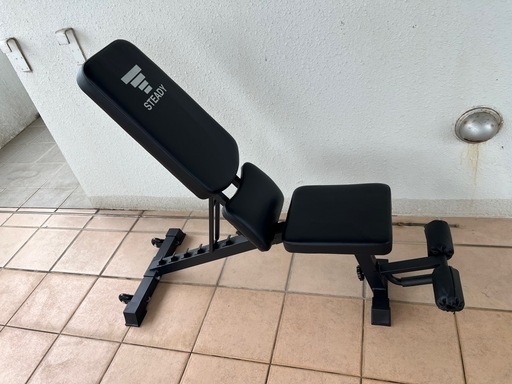 トレーニングベンチ