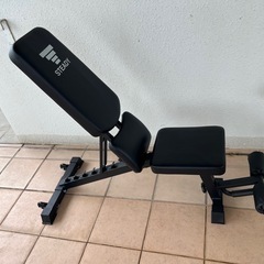 トレーニングベンチ