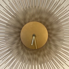 掛け時計　ゴールドの画像