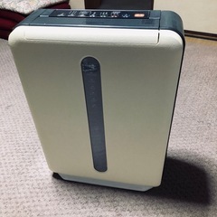 TOSHIBA東芝除湿機
