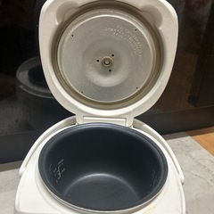炊飯器の画像