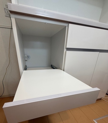 食器棚、カップボード、キッチンボード