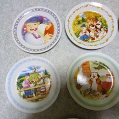 値下げしました。懐かしいカルピス劇場のフラダースの犬等の絵皿8枚の画像